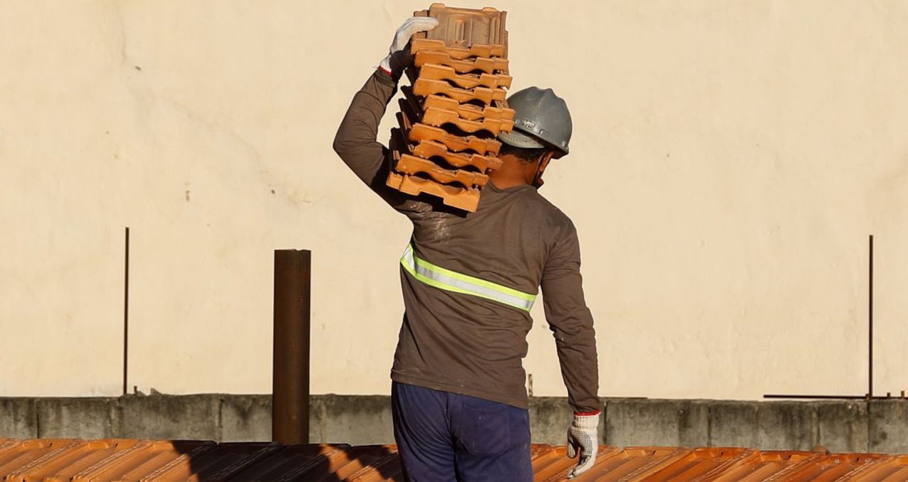 Inflação da construção civil sobe para 0,87% em abril, diz FGV